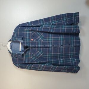 American Outdoorsman blue/grn plaid flannel, buttoned shirt. Large